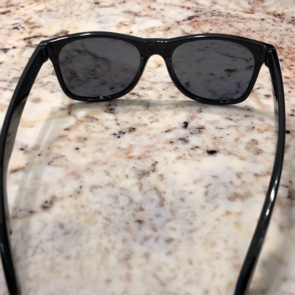 Hillel central Florida sunglasses black rectangle - Picture 4 of 5
